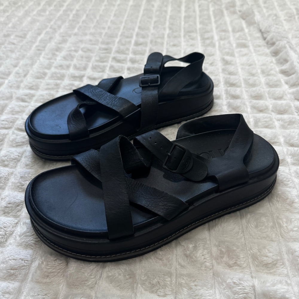 Chaco 11 Black Townes Midform Leather Sandals Chunky Y2K 90s Comfort